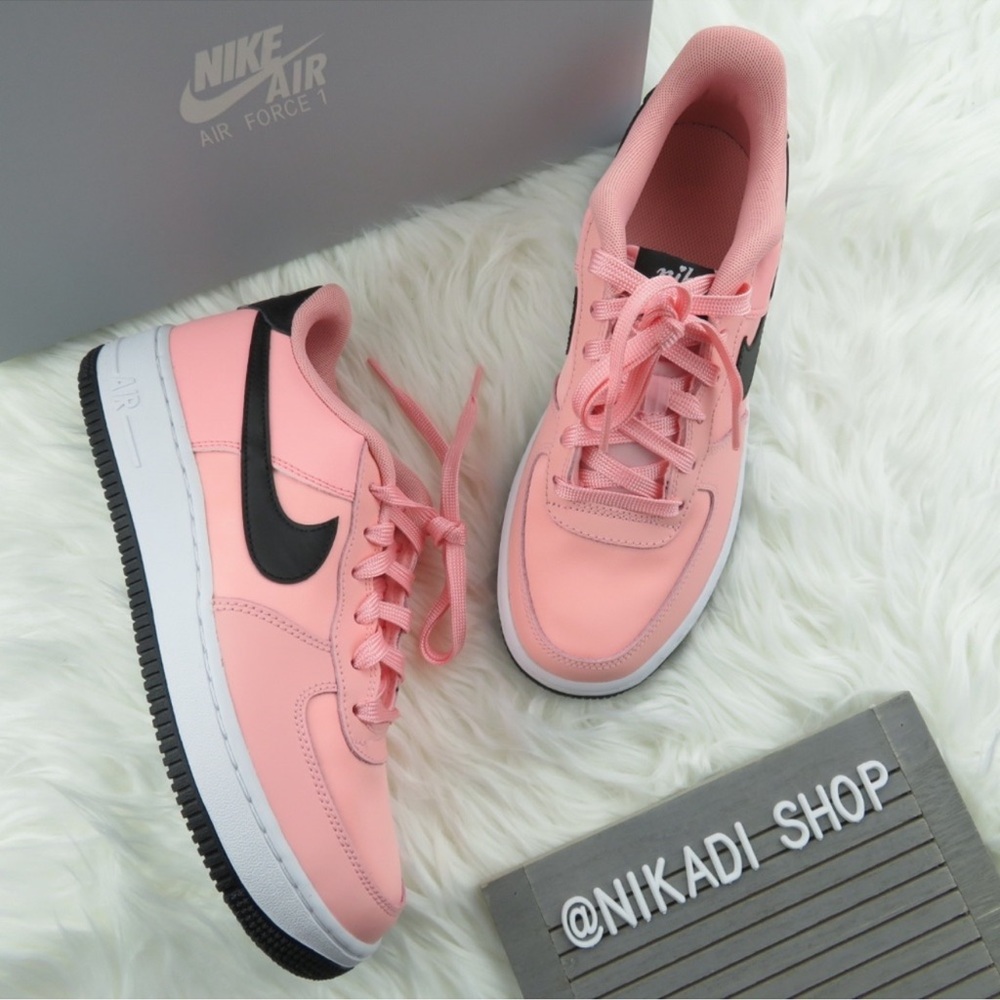Nike Air Force 1 Sneakers - Picture 3 of 12